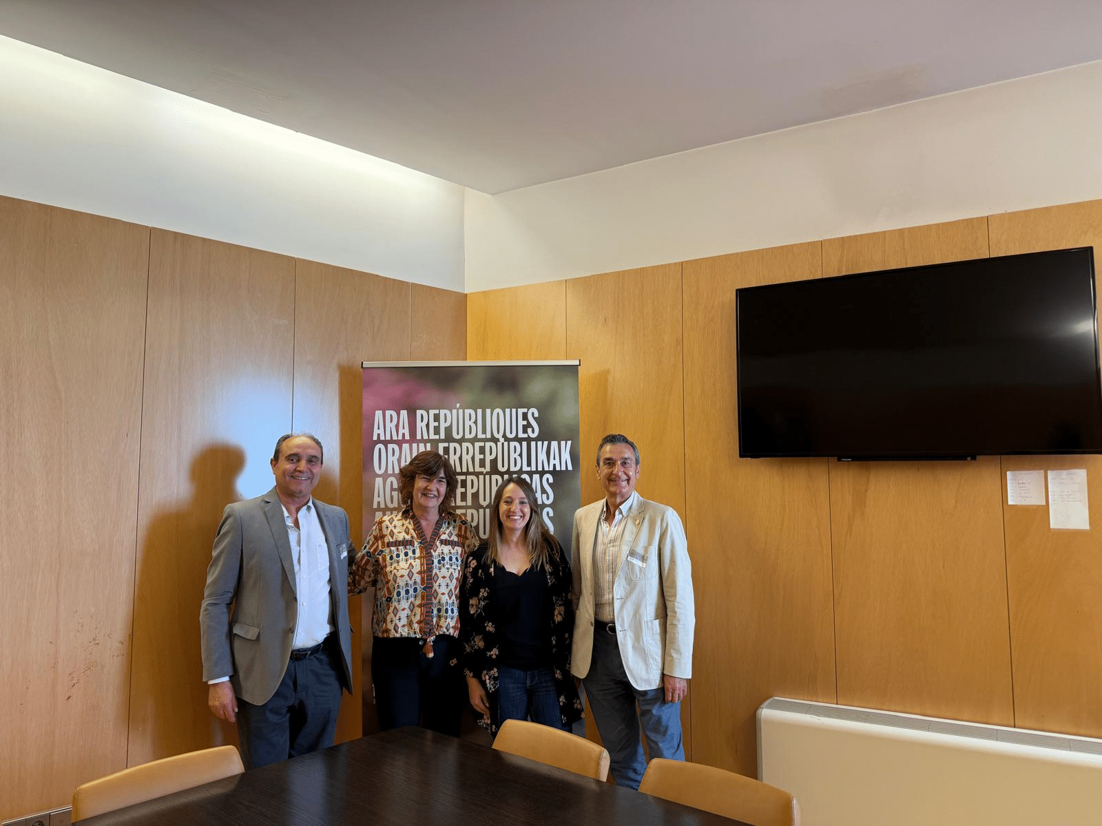 Fesvet inicia una ronda parlamentaria para trasladar sus aportaciones sobre el sector veterinario
