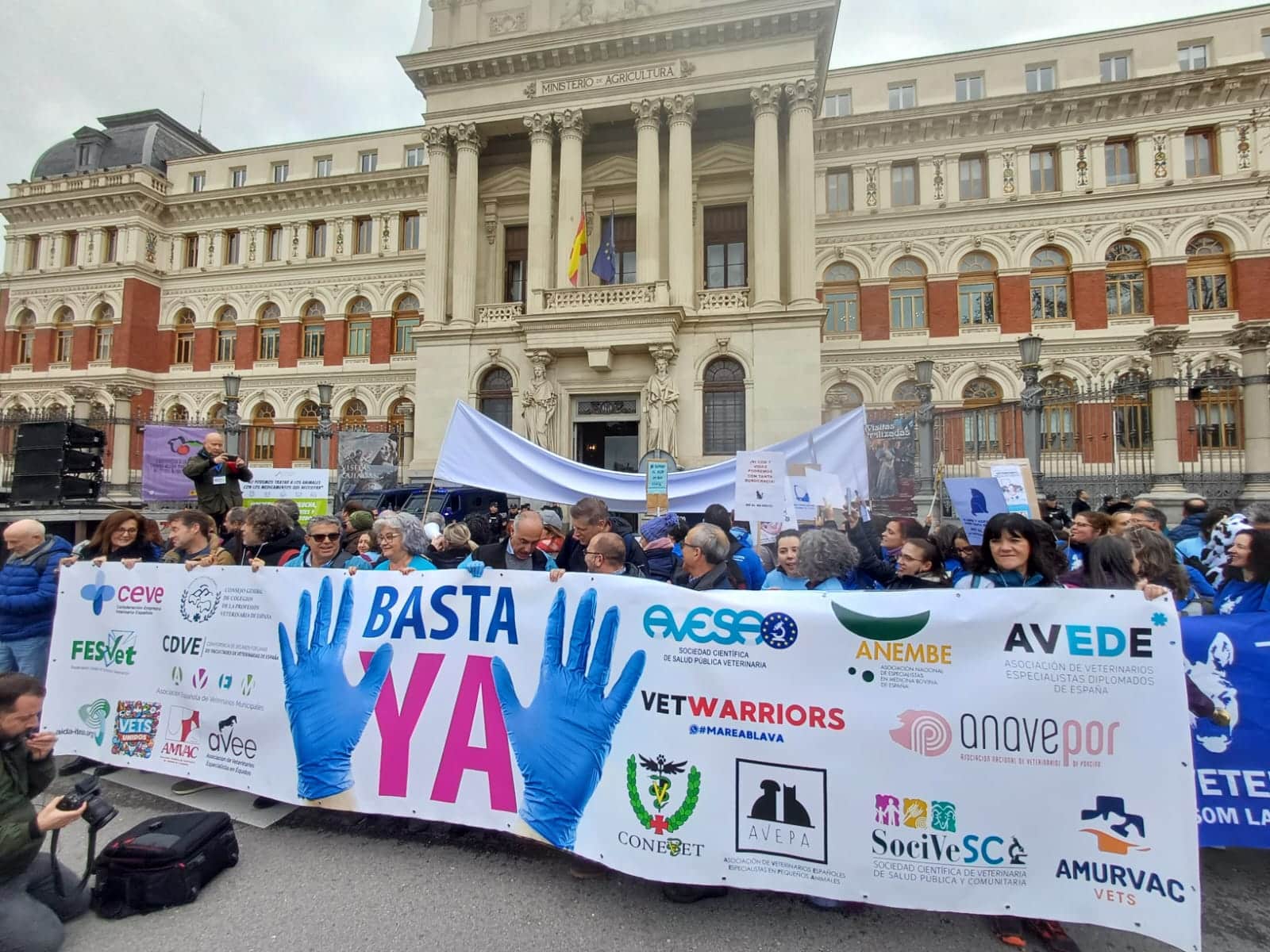 Suspendida la manifestación del 14 de octubre debido al adelanto electoral